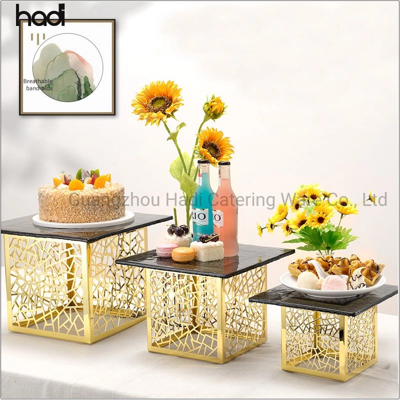 Hotel Bankett Ausrüstung Hochzeit Dekorative Quadratische Dessert Gold Glas Kuchen Serviert Werden Platten Buffet Risers Stand Buffet Elevation