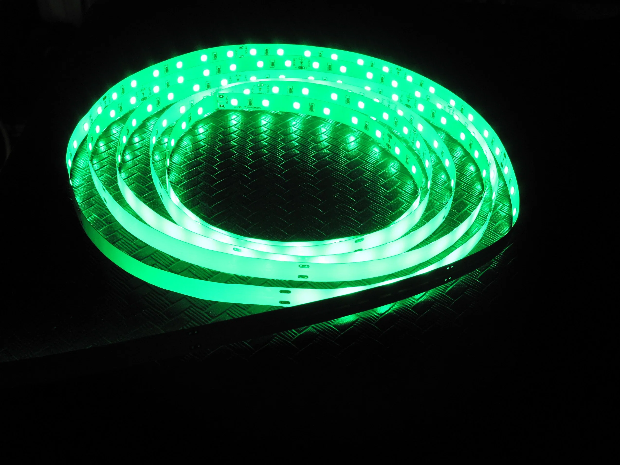 2835 2-3 سنوات ضمان مصابيح LED المرنة المقاومة للماء 60D LED 24 فولت للمنزل