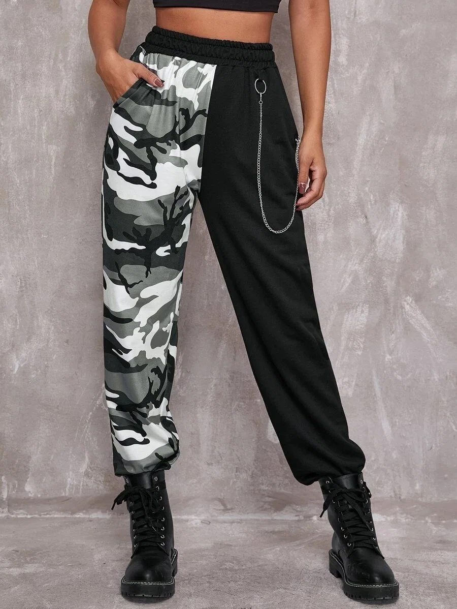 2021 New Fashion Street Style Chain Detail Color Block Camo Pants