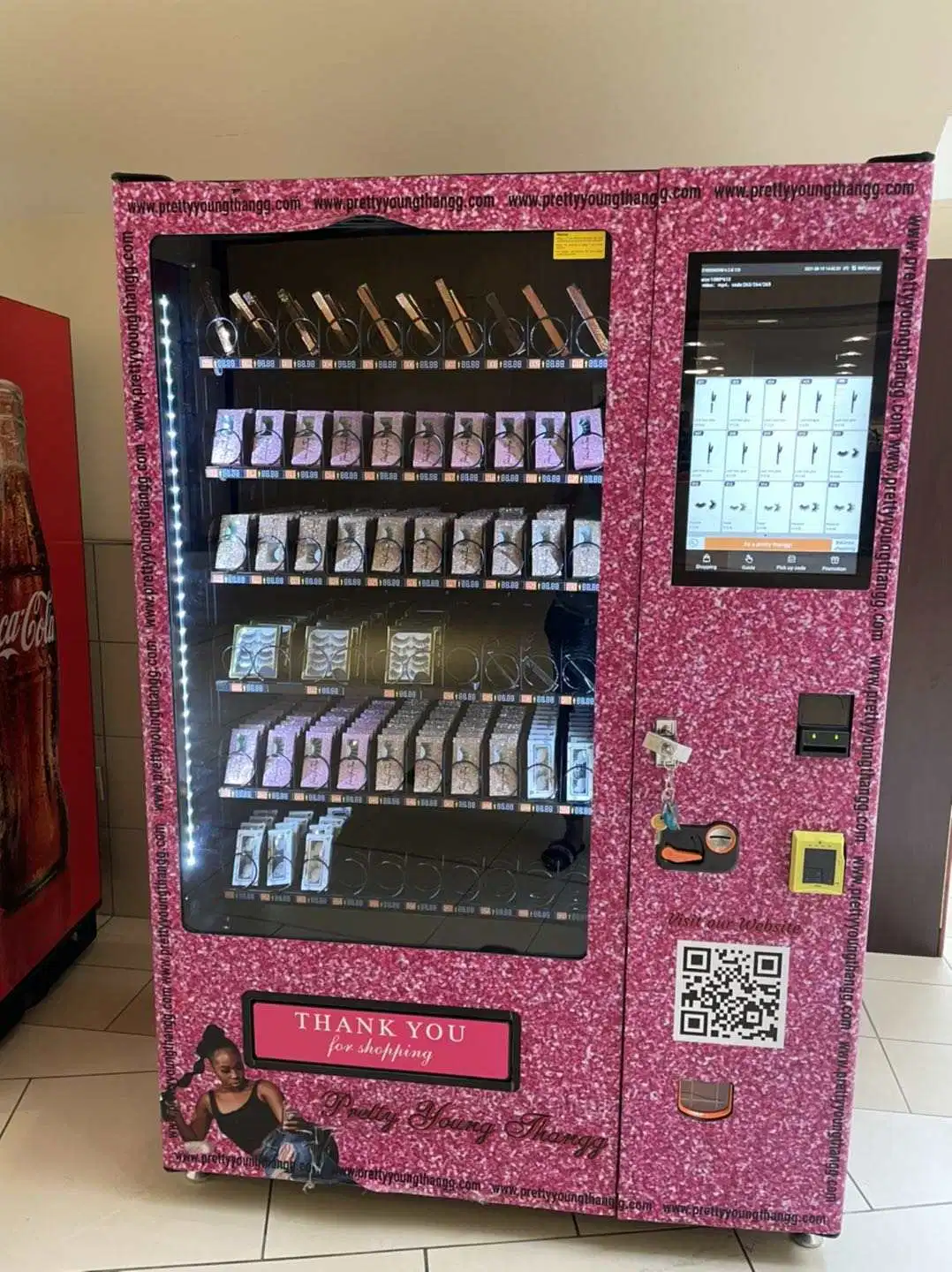 Top Vendor for Beauty Lashes Hair Makeup Vending Machine with Free Customization