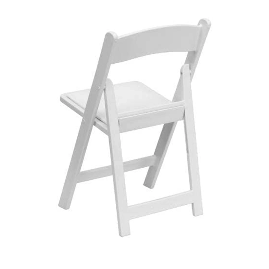 Chaises pliantes en résine blanche et parées pour le jardin empilable extérieur de Wimbledon Événements