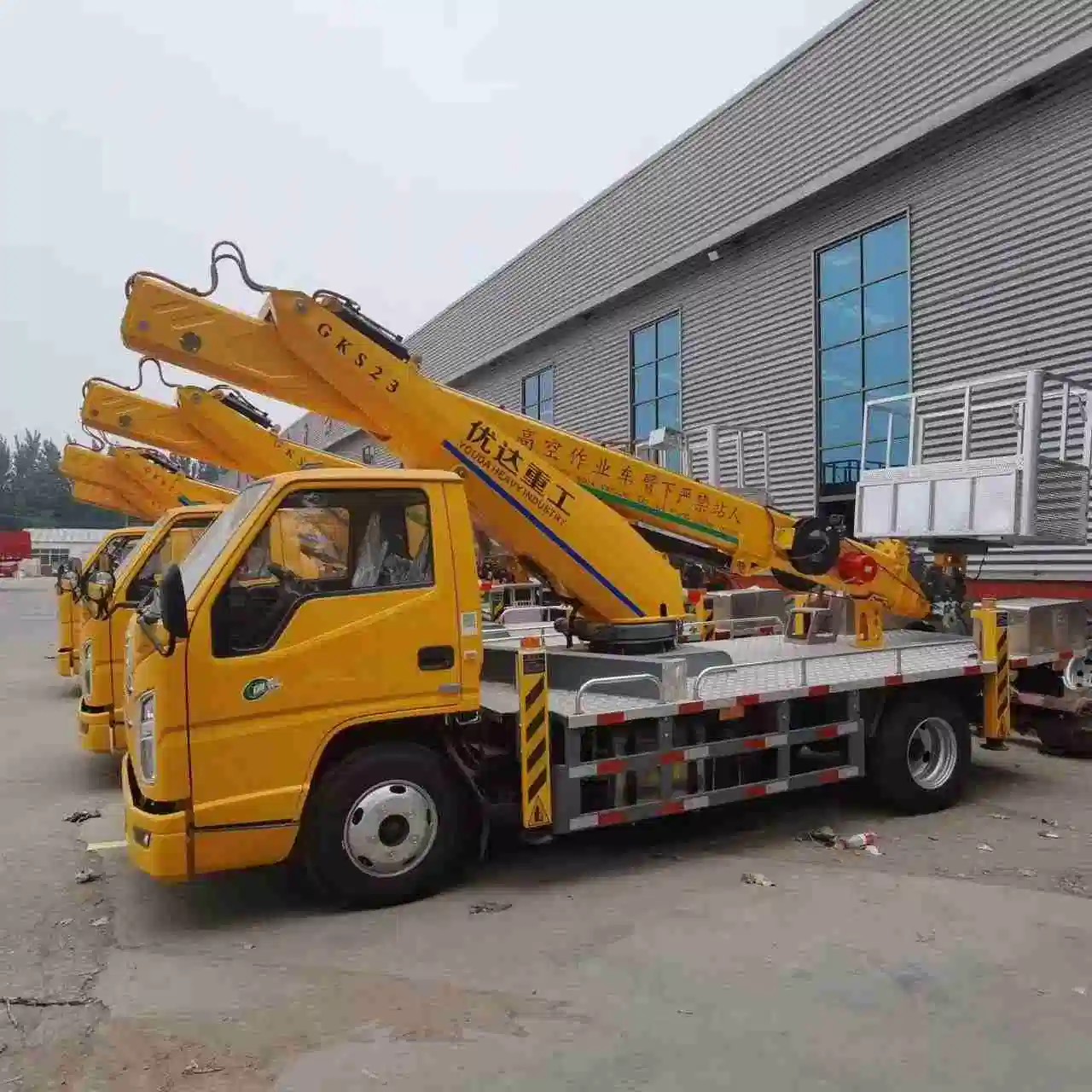 2 Axles 10 Wheels Aerial Work Platform Truck for Sale