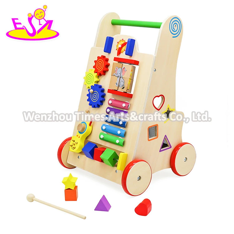 2020 Best Design Activity Play Wooden Baby Walker with Wheels W16e146