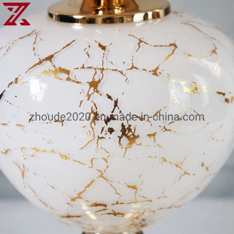 OEM ODM Glass White Color Table Clock Metal Table Clock for Decoration Ornaments