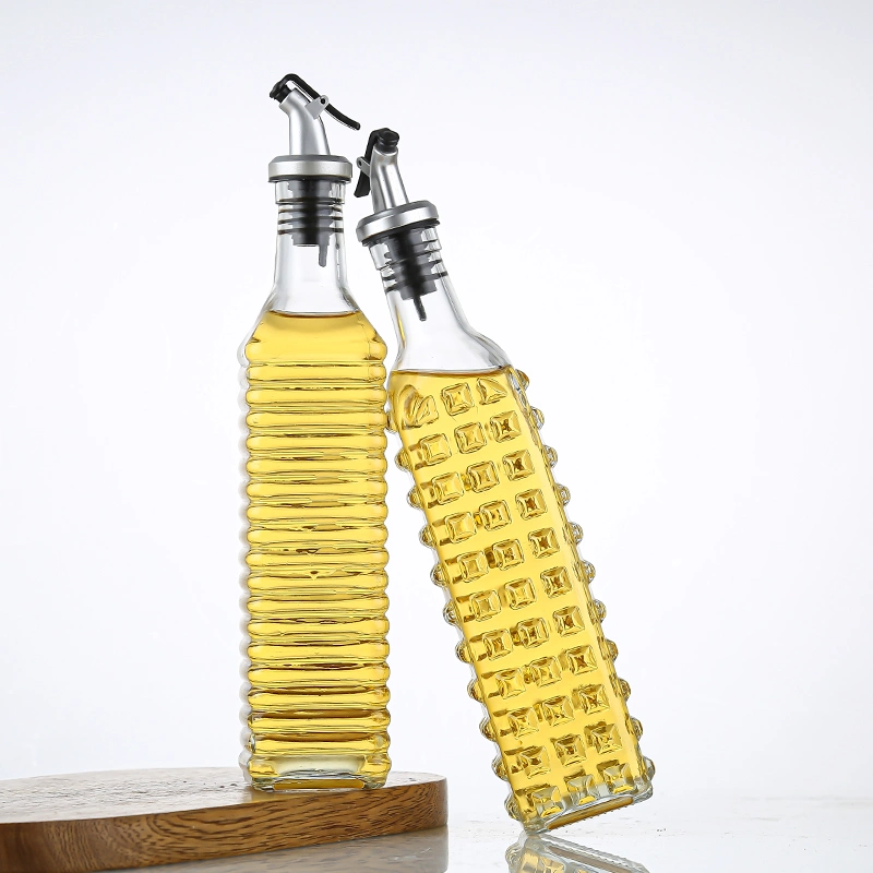 Carved Olive Oil Dispenser Square Bottle for Kitchen Cooking Oil and Vinegar Dispenser Glass Oil Container with Oil Pourer Spout