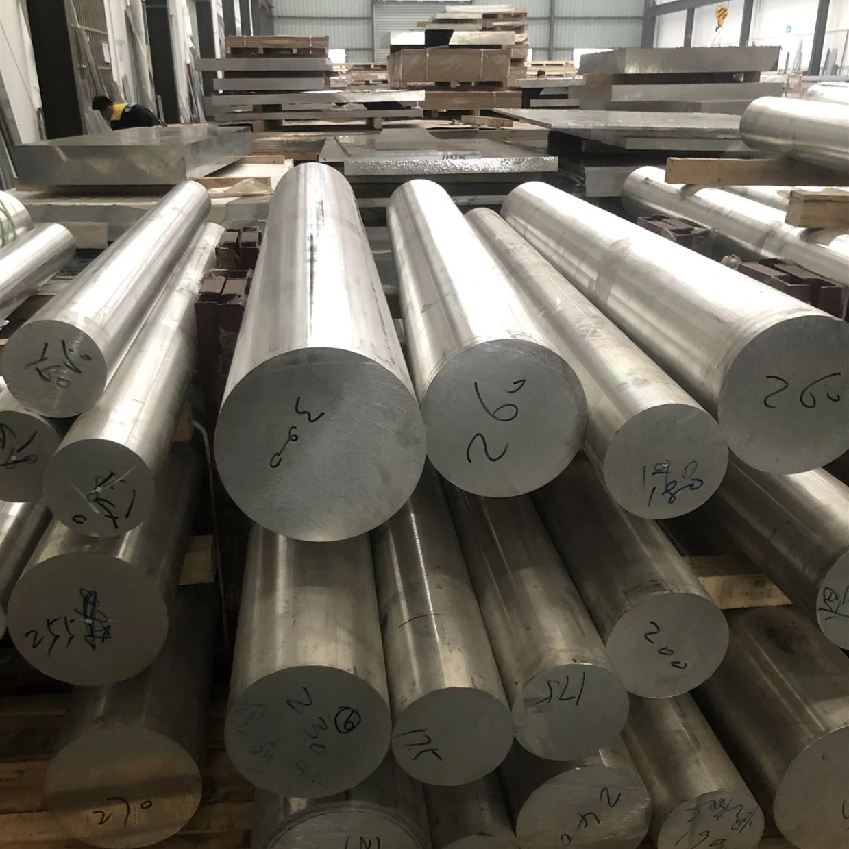 6101 6201 6061 6063 6082 T6 Extruded Solid Aluminum Round Billet Bar Aluminium Bar