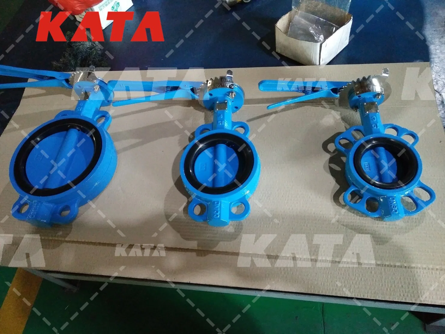 Kata API609 Ductile Iron 10K/150lb 2&prime; &prime; -8&prime; &prime; DN50-DN200 Universal Butterfly Valve