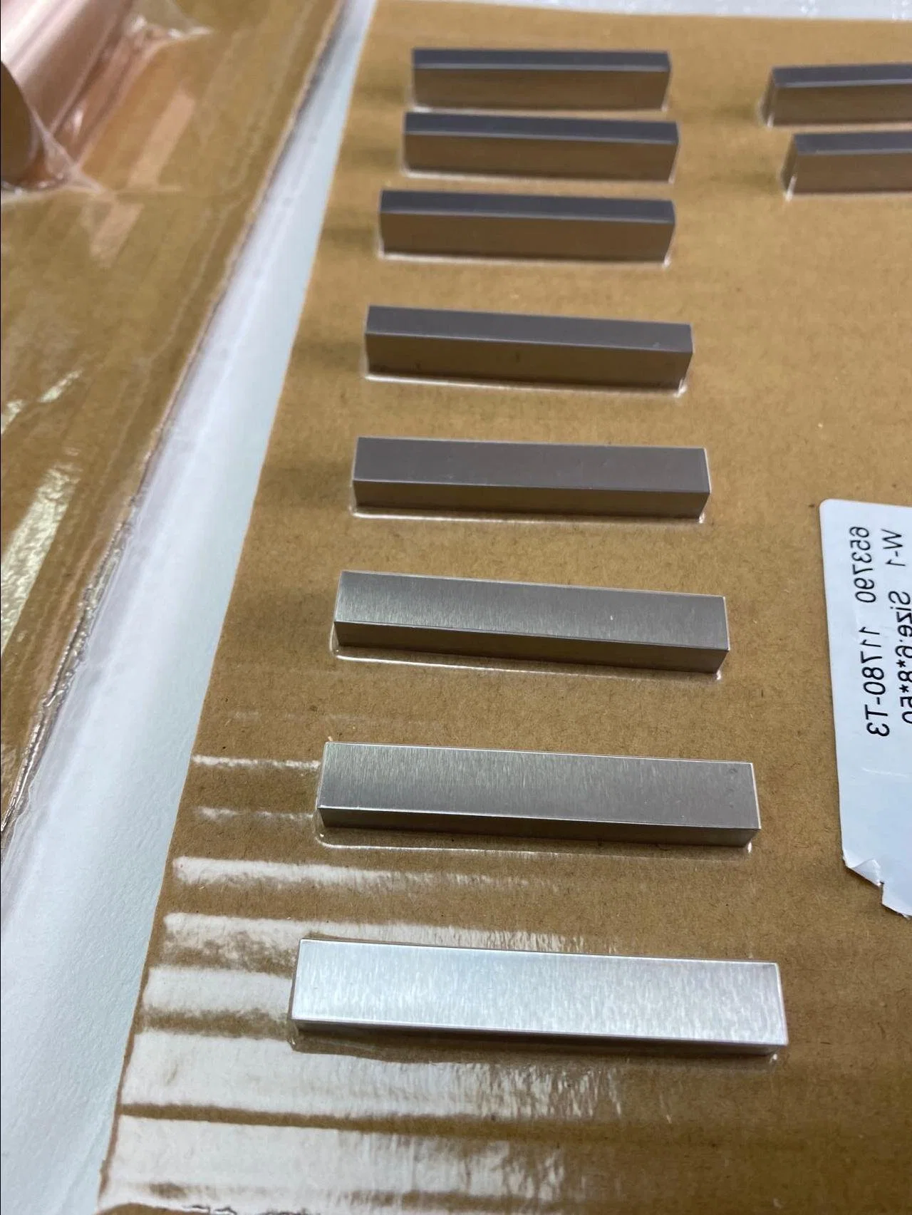 W50-W90% Wolfram Tungsten Copper Alloy Sheet Mo60-85%Cu Molybdenum Copper Alloy Sheet