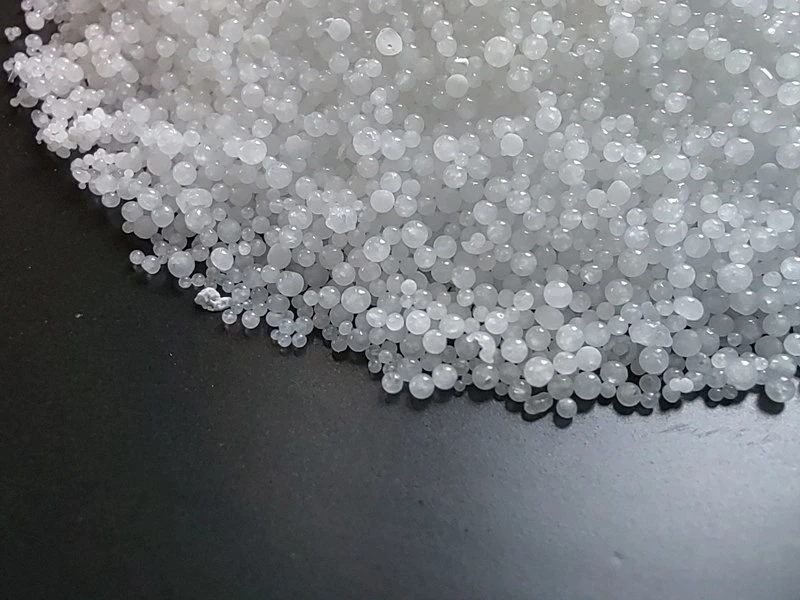 Quality Caustic Soda Pearls 99 % for Textile and Dyeing and Paper Industry