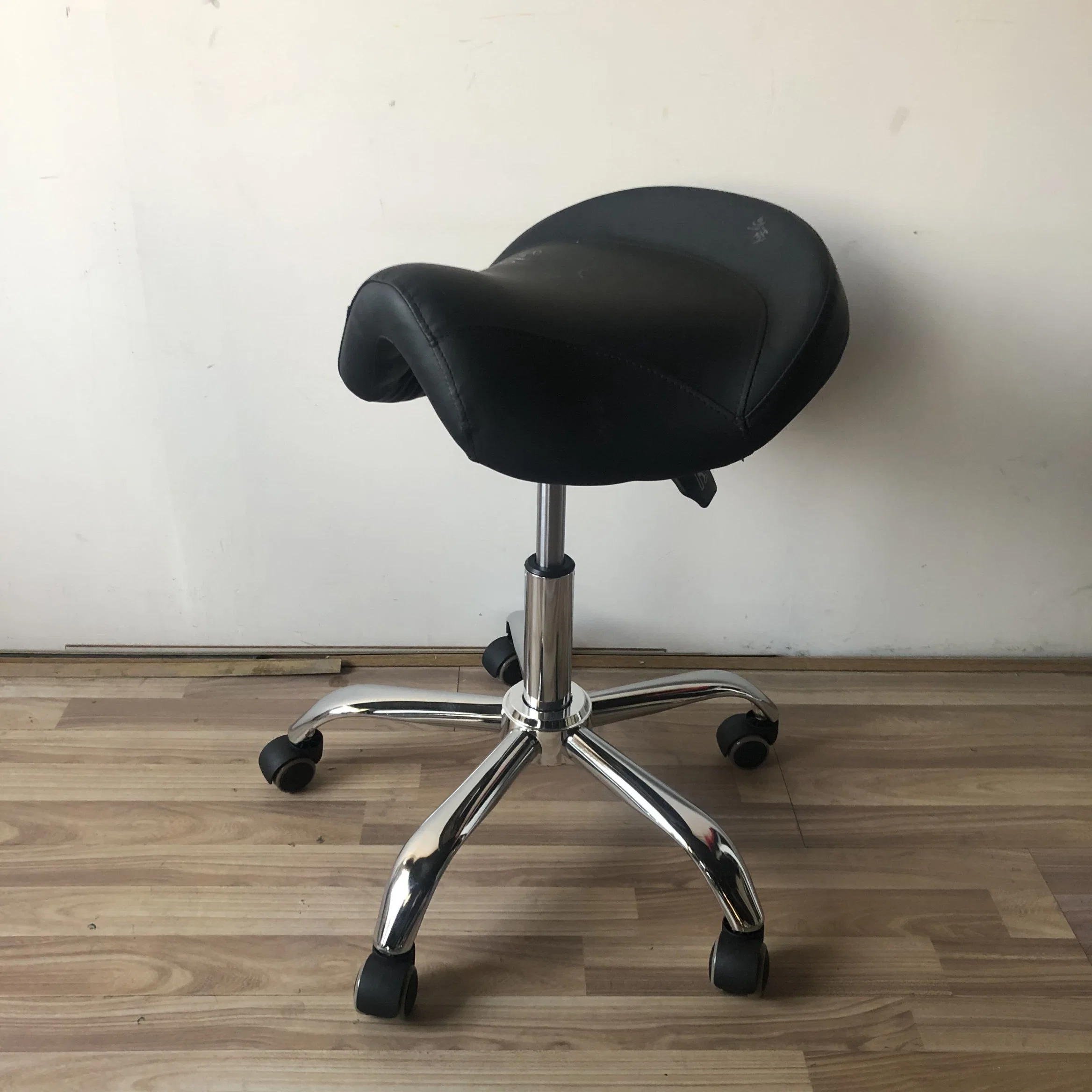 SPA Massage Master Salon Pedicure Saddle Stool