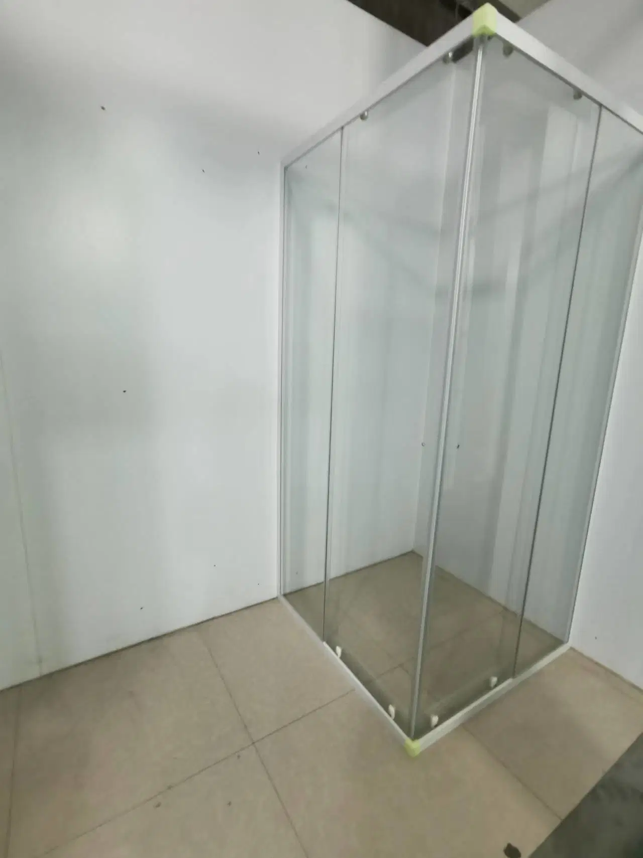 America Hotel Standard 2 Side Sliding Door, Frameless Shower Screen, Smooth Pulley Enclosure Customization Bathroom Glass Cabin Sanitary Ware Product