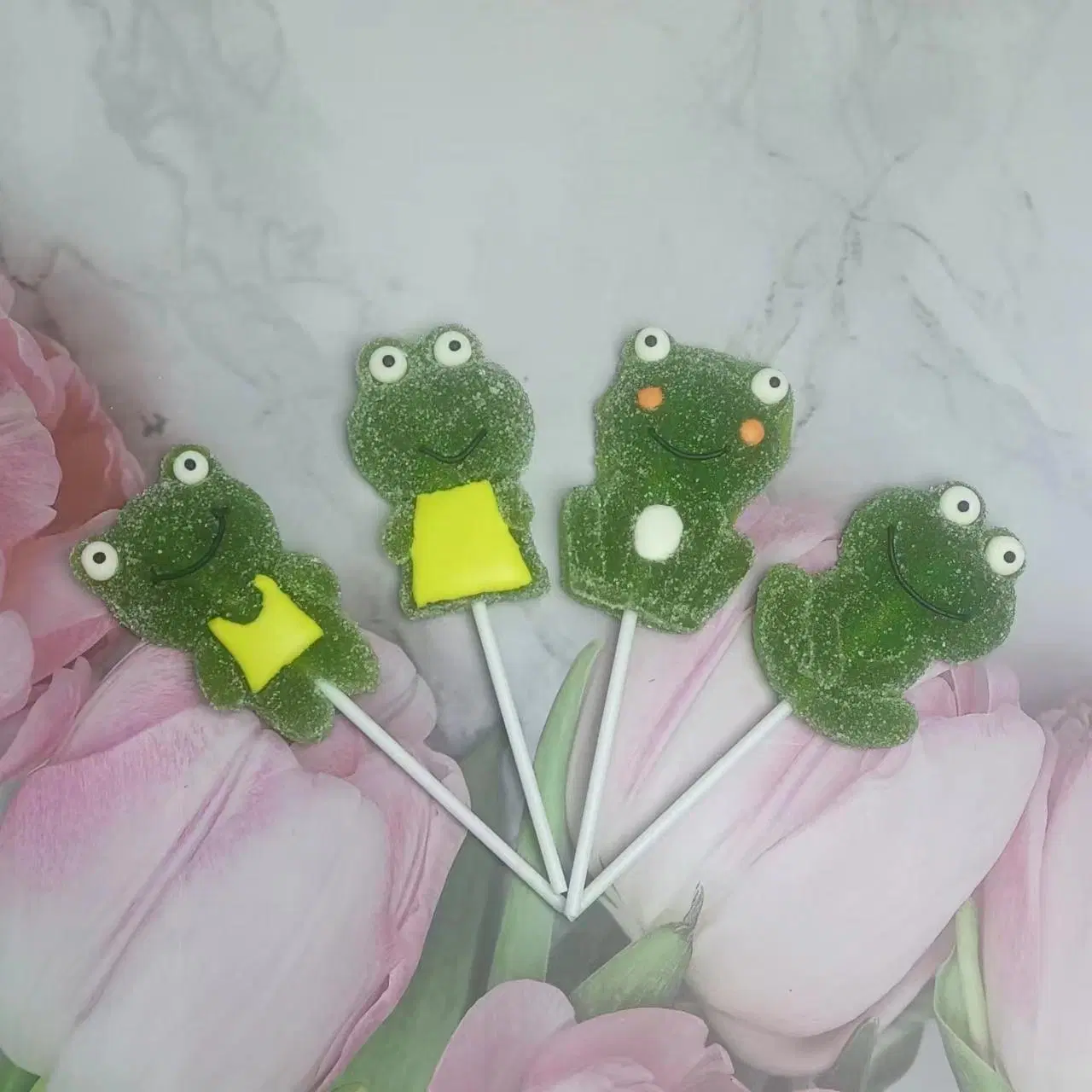 Fruity Flavored Hand Decorating Animal Shaped Frog Jelly Pop Confectionery