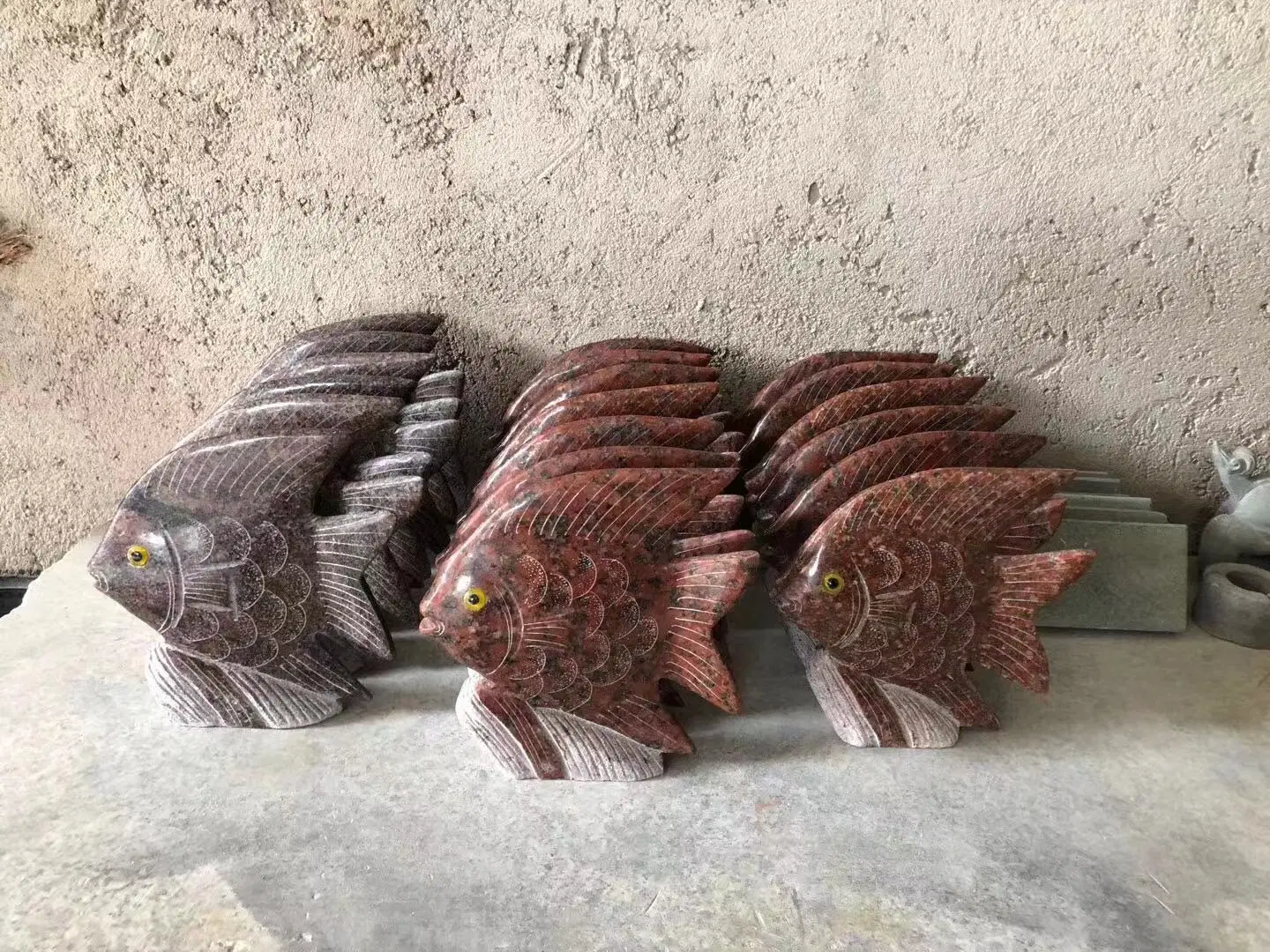 Granite Sculpture Animal Carving Stone Fish for Garden Decoration