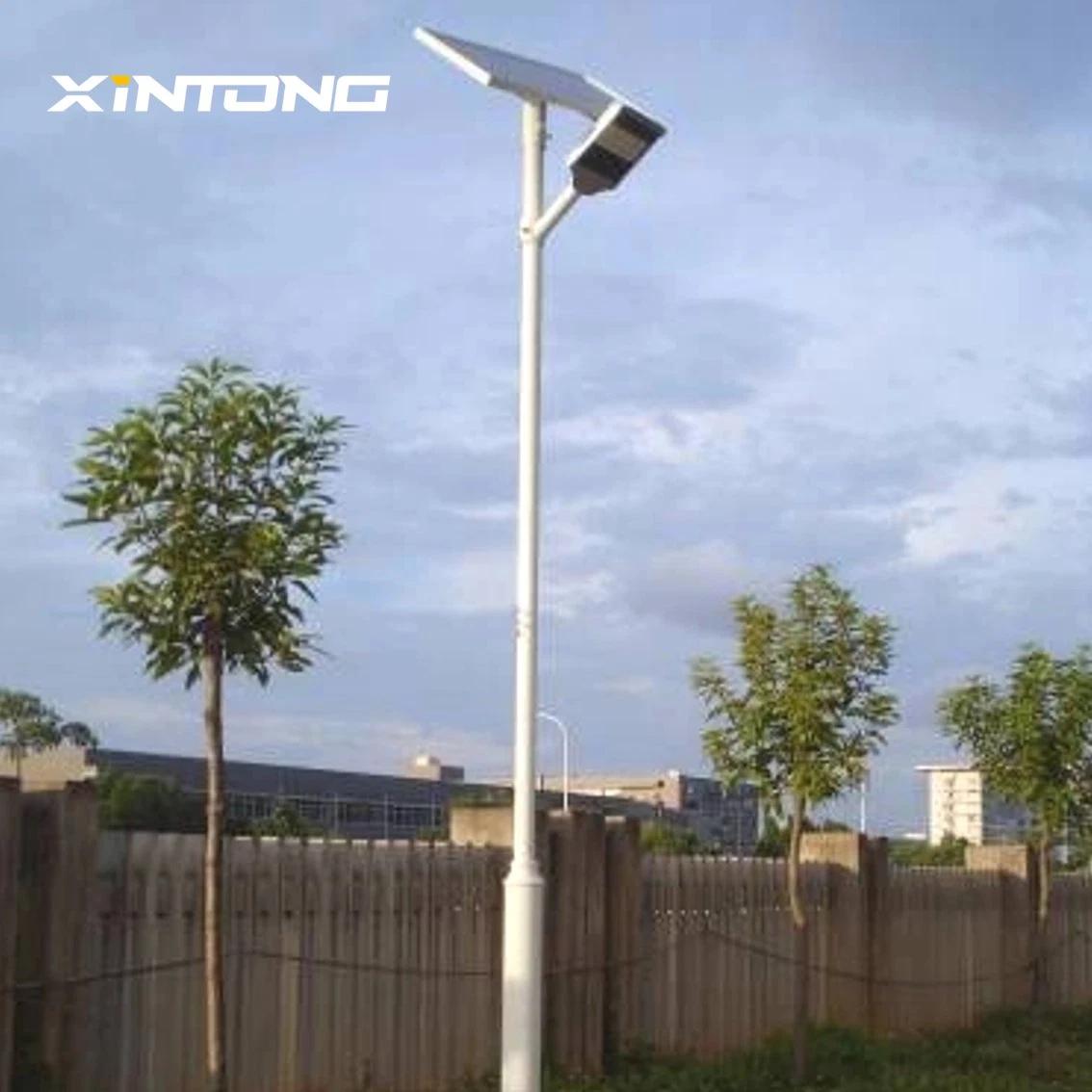 High quality/High cost performance  IP65 Waterproof Outdoor Solar LED Street Light with Auto-Cleaning