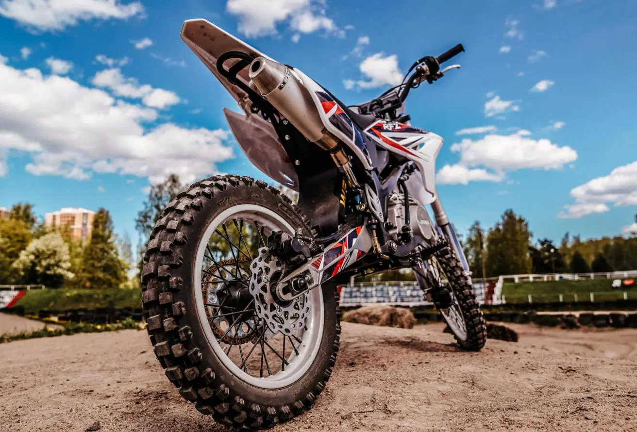 Rfz Y140 Hottest Sale 4-Stroke off Road Gasoline Electric Dirt Bike