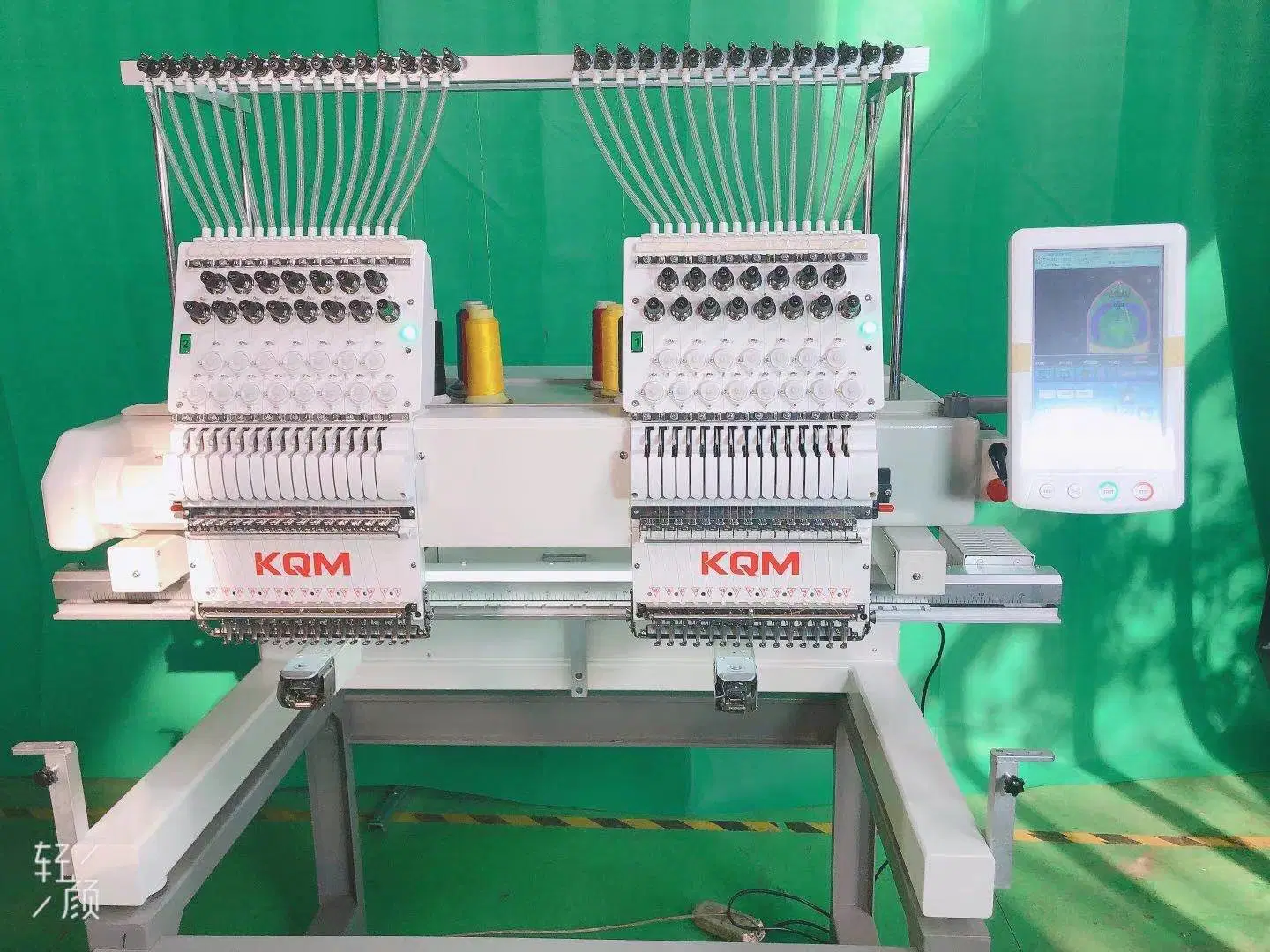 Two Hand Commercial Computerized Embroidery Machine for Cap Embroidery Machine and Sewing Machine