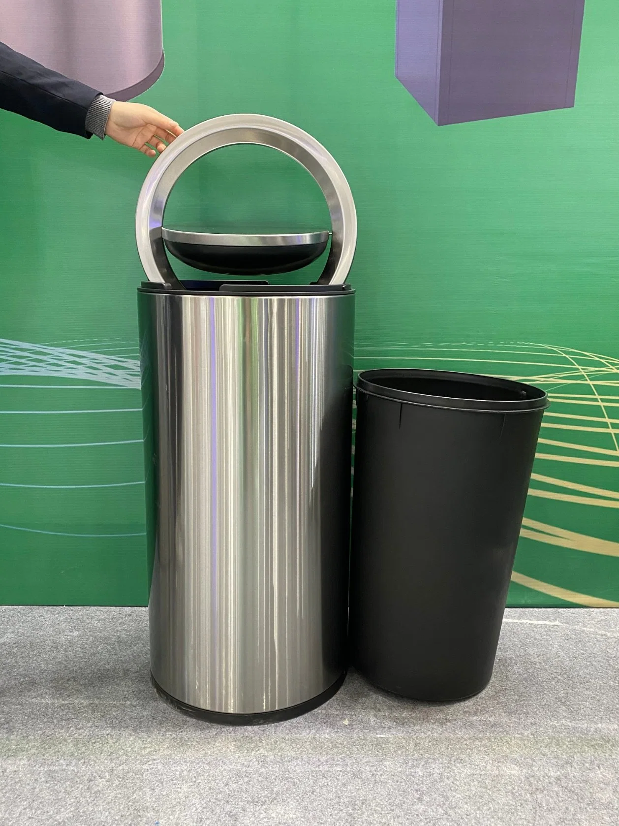 Anti-Finger Print Stainless Steel Rounded Trash Can with Flip Cover