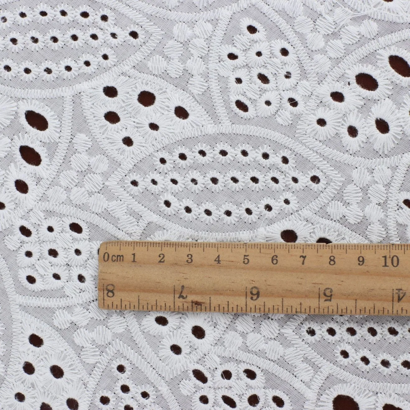 Border Embroidered Cotton Fabric Cotton Lace Fabric Pure Cotton Fabric for Dress Naked