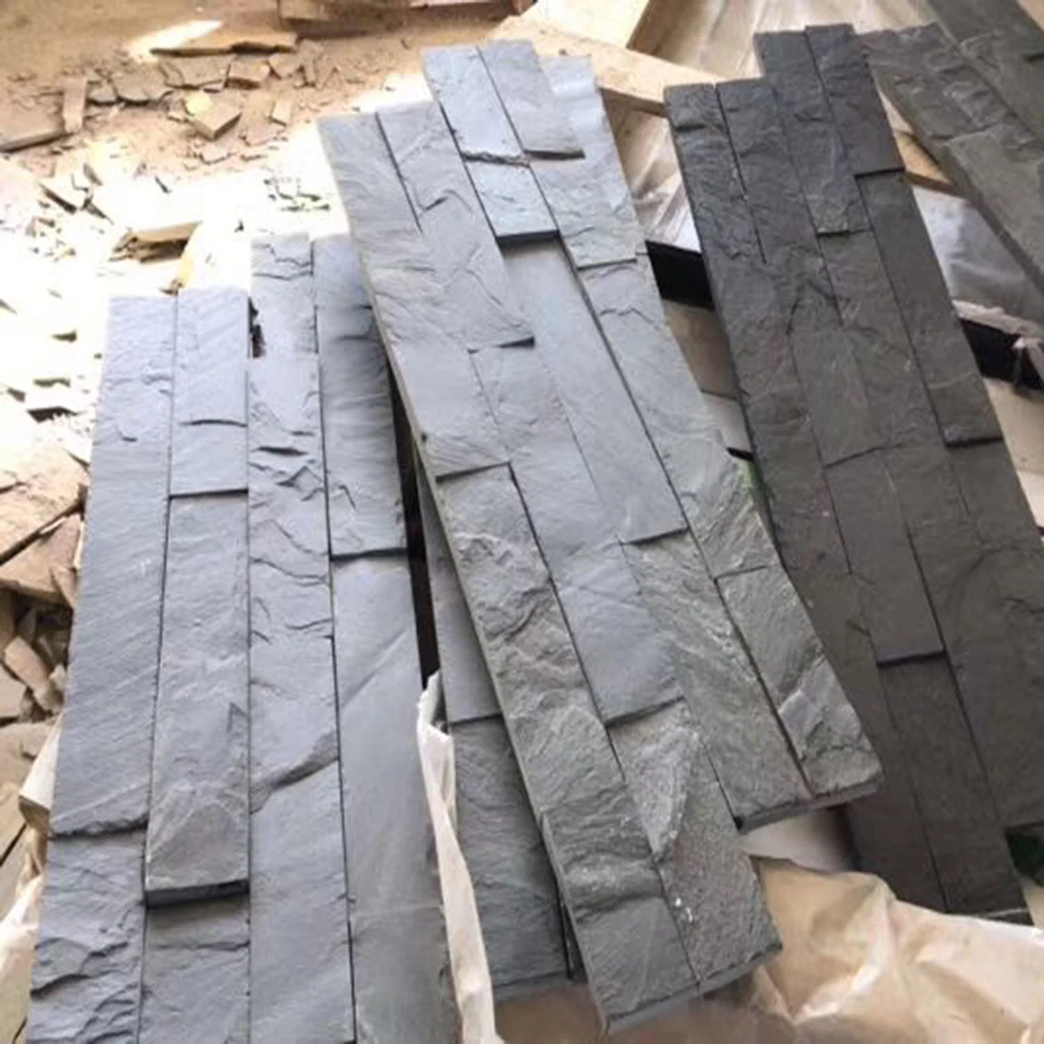 الحجر الزخرفي الطبيعي الأسود الجدار Claddding Stone Veneer الثقافة الزخرفية للبيع