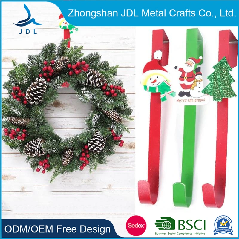 Hot Sale Artificial Christmas Wreath Flocked with Mixed Decorations and Pre-Strung Decorative Flowers & Wreaths Wintry Pine LED String Light Suppliers