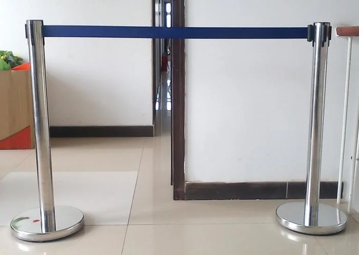 Atacado preço barato 2m correia de nylon retrátil Barrier Stanchion Prata Espelho