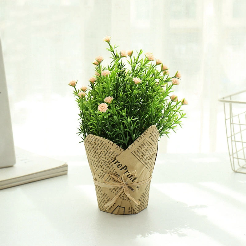 Planta de flores de lavanda con potita falsa para decoración de mesa