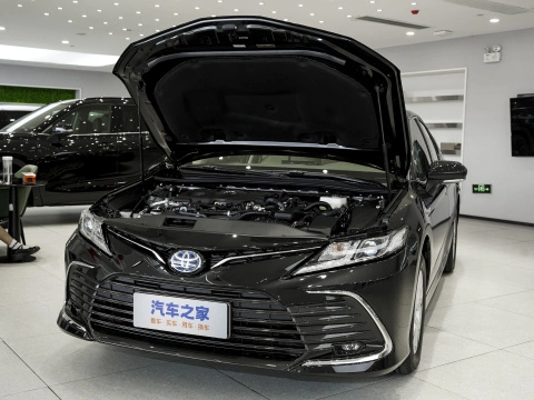 Toyota Camry 2023 Dual-Engine 2,5he Elite Plus coche usado híbrido Coche de alta calidad y cómodo