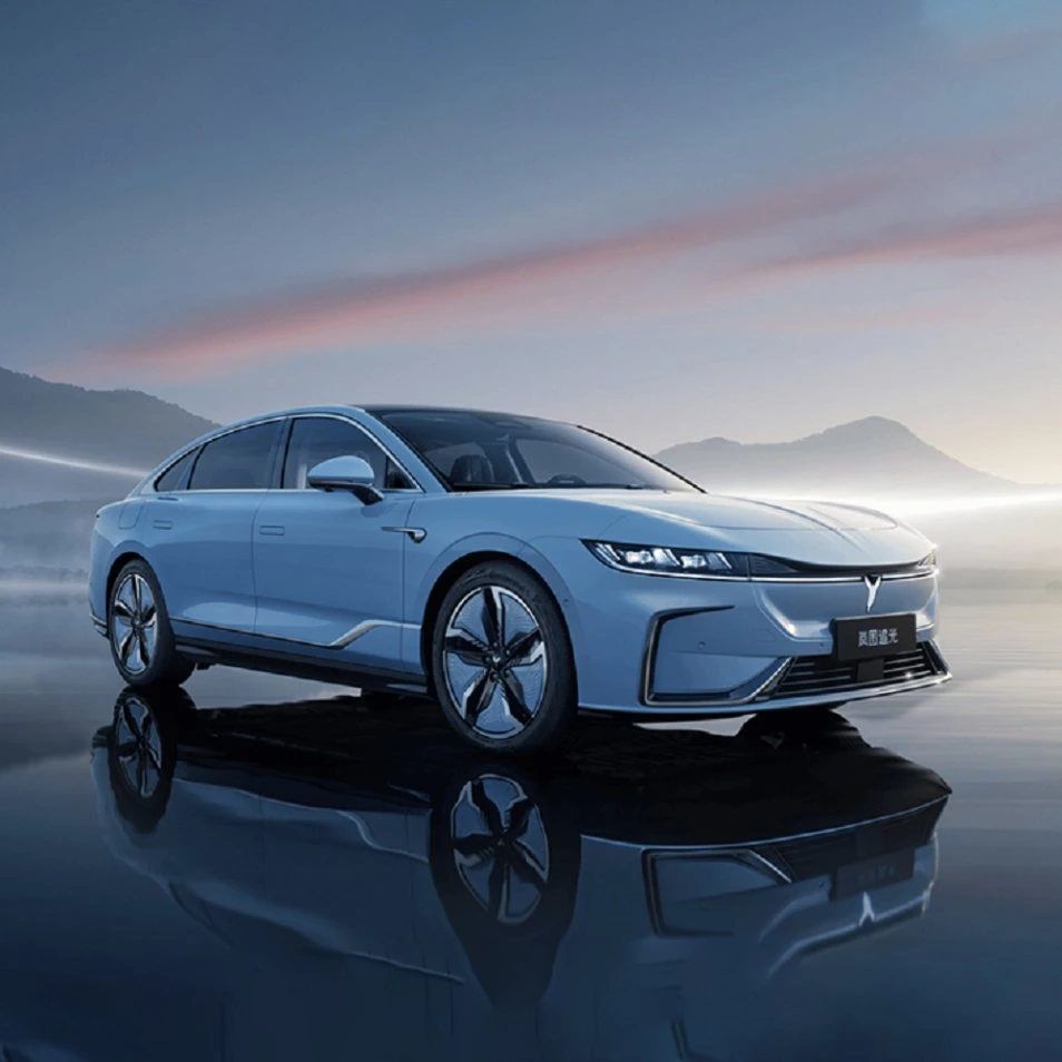 5 sièges de nouvelles voitures de marque de la Chine à la poursuite de la lumière de nouvelles Zhuiguang et véhicule Lt EV SUV voiture électrique de sécurité