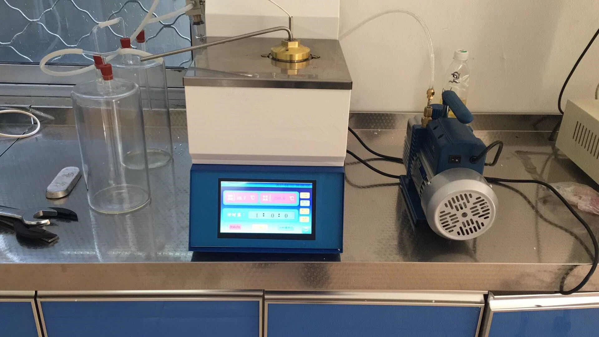 Laboratoire de l'huile Lubrifiant ASTM D5800 Perte d'évaporation du testeur (Noack une méthode)