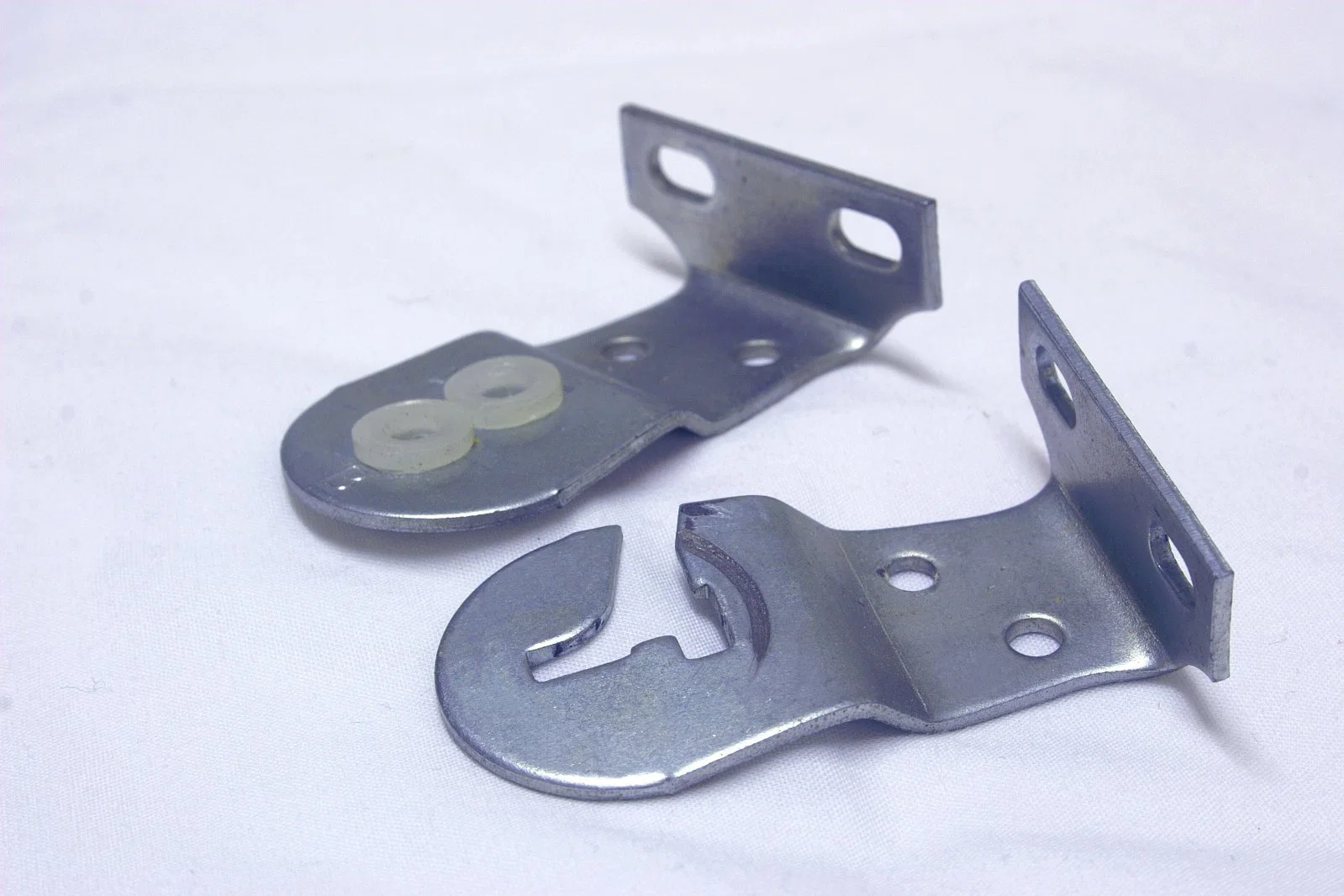 Piezas de estampación personalizada plancha metálica soldada de acero doblado de fabricación