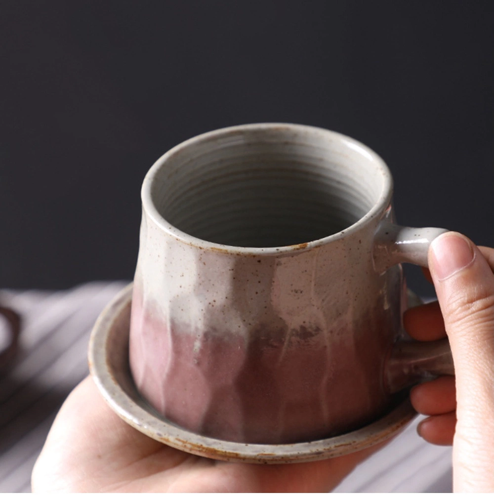 Faible prix coupe moderne avec Coaster Tasse en céramique de glaçure des tasses à café