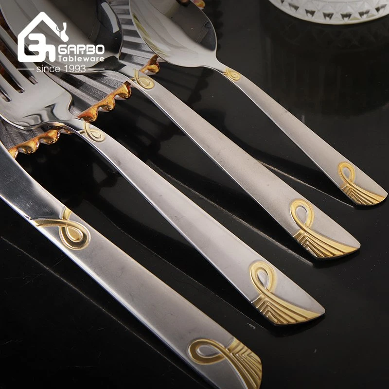 Egypt Hot Sale High-End Wholesale/Supplier 86PCS Mirror Polish Stainless Steel Cutlery Flatware Set with Golden-Plating Heart Design Wooden Box for Wedding Home Use