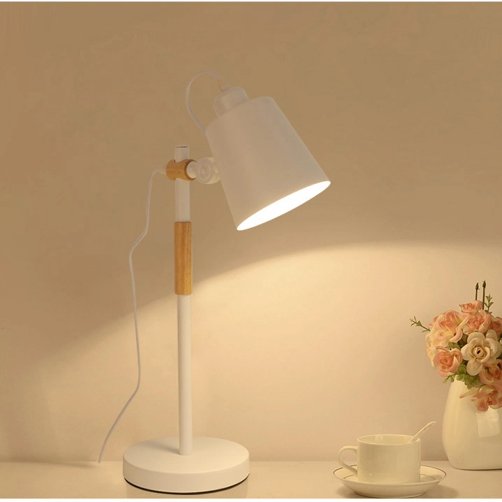 Metal Simple Design Reading Desk Lamp LED Table Lamp with E27 Bulb Holder