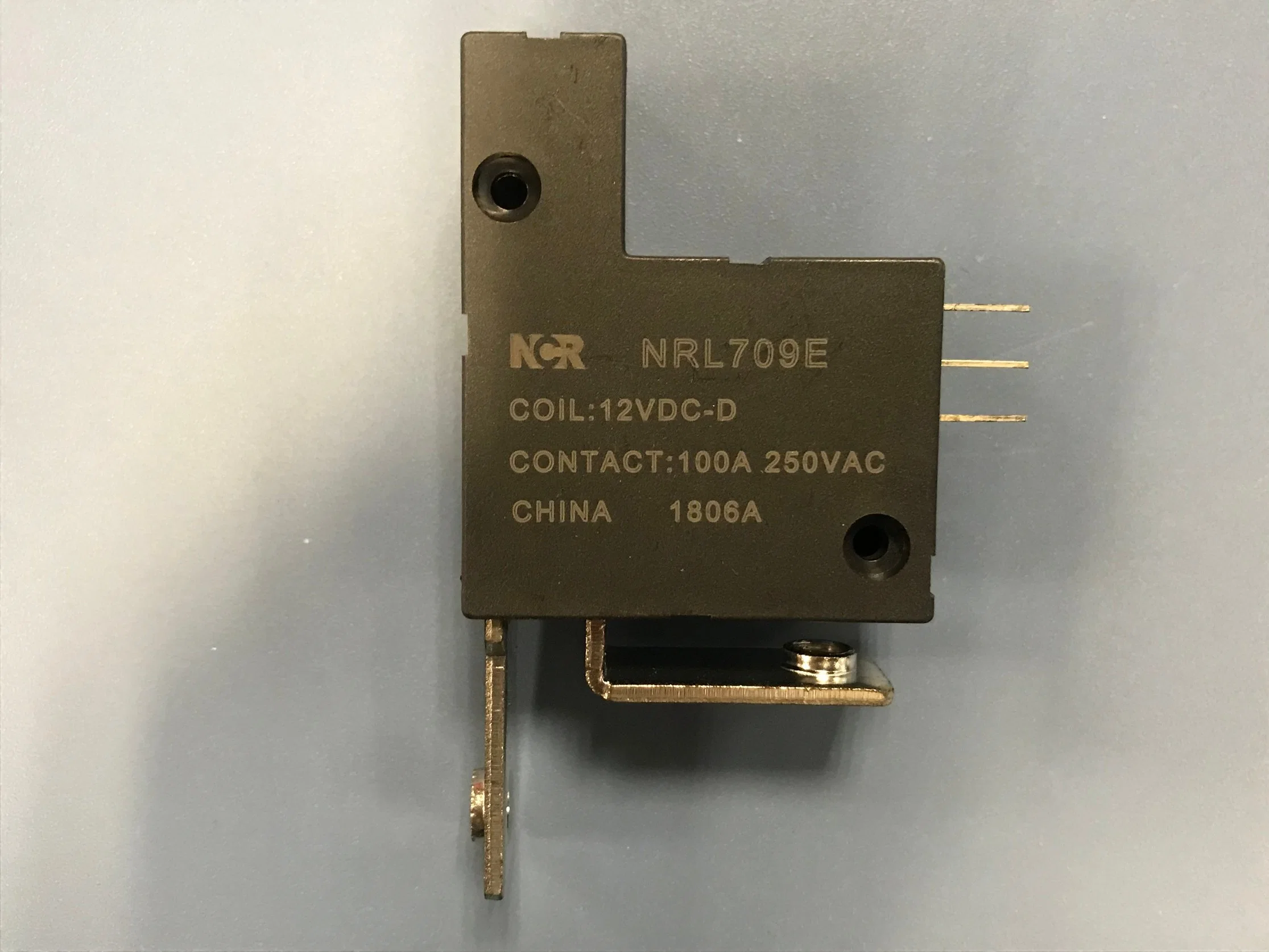 100A /120A Magnetic Latching Relay (NRL709E)