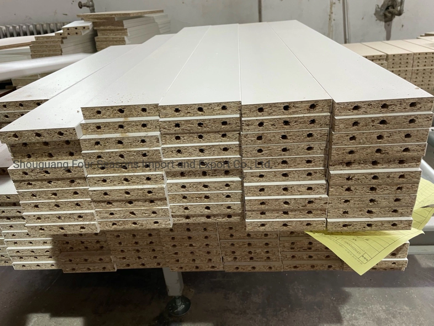 9mm 12mm 15mm 18mm Melamine Veneer Faced Plywood / Chipboard /Particle Board