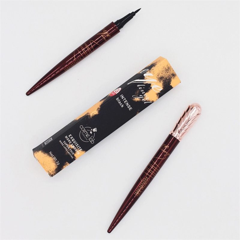 Cosme Lab Comercio al por mayor venta de calor intenso Eyeliner resistente al agua negra pluma de secado rápido maquillaje una suavidad duradera Eyeliner lápiz con un nuevo paquete OEM ODM.