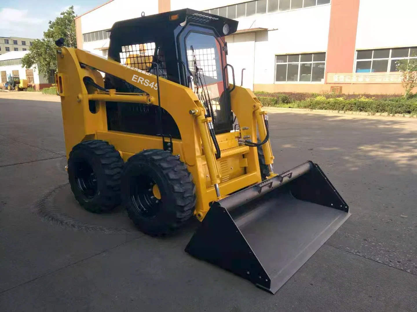 Everun Ers45 700kg CE EPA New Construction Machines Micro Mini Skid Steer Loader