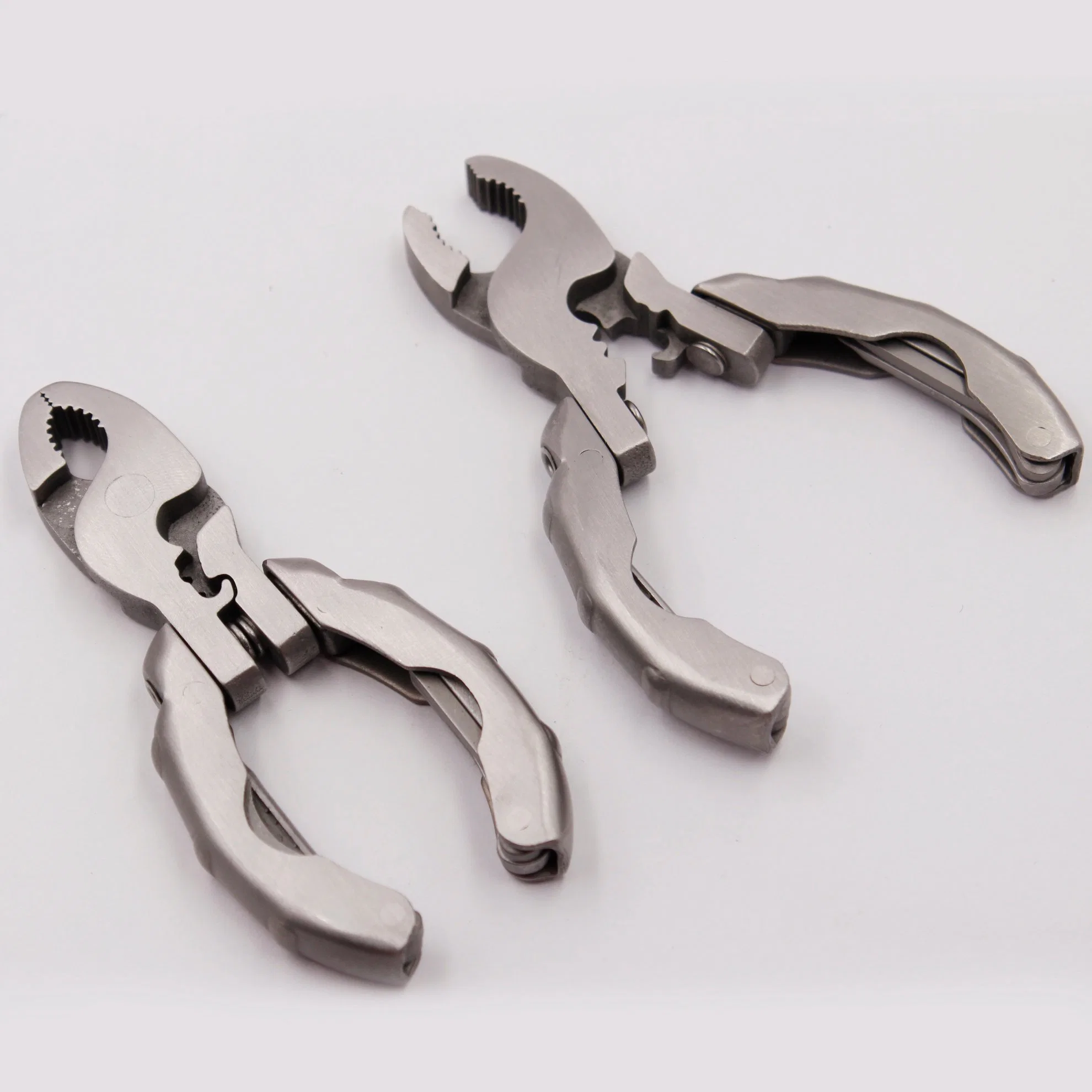 9 in 1 Stainless Steel Screwdriver Folding Tool Turtle Pliers