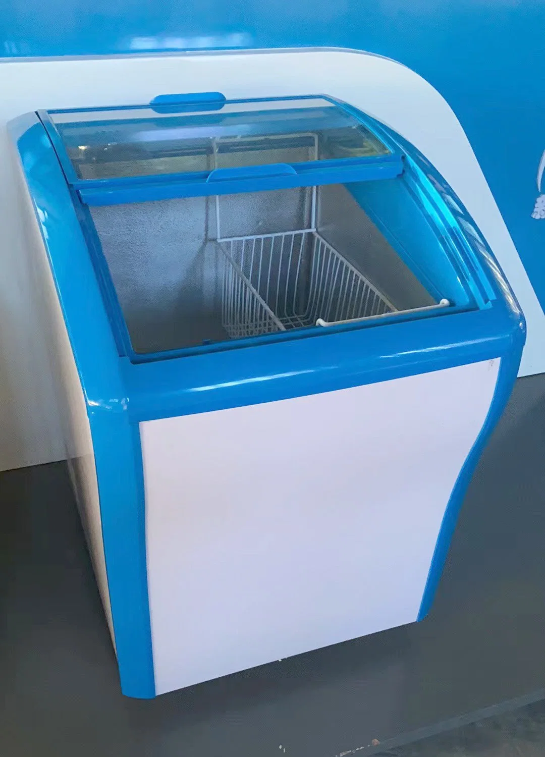 Tempered Glass Door Ice Cream Display Showcase Supermarket Freezers Horizontal Freezer