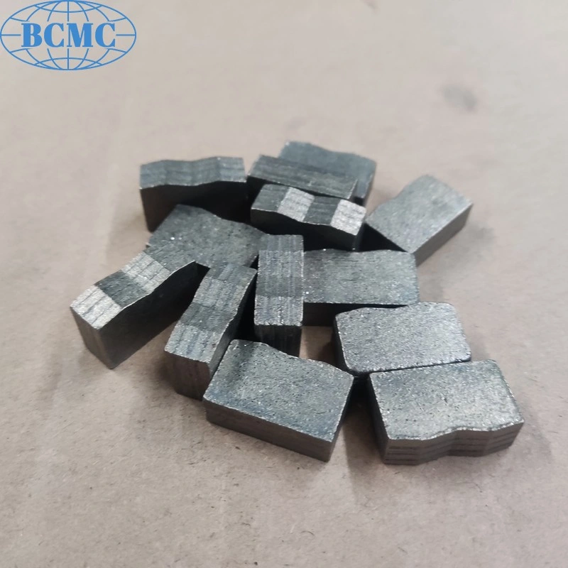 Chine Sintered Basalt Bcmc matériel Outils Multi Blade Marble segment Segments diamantés