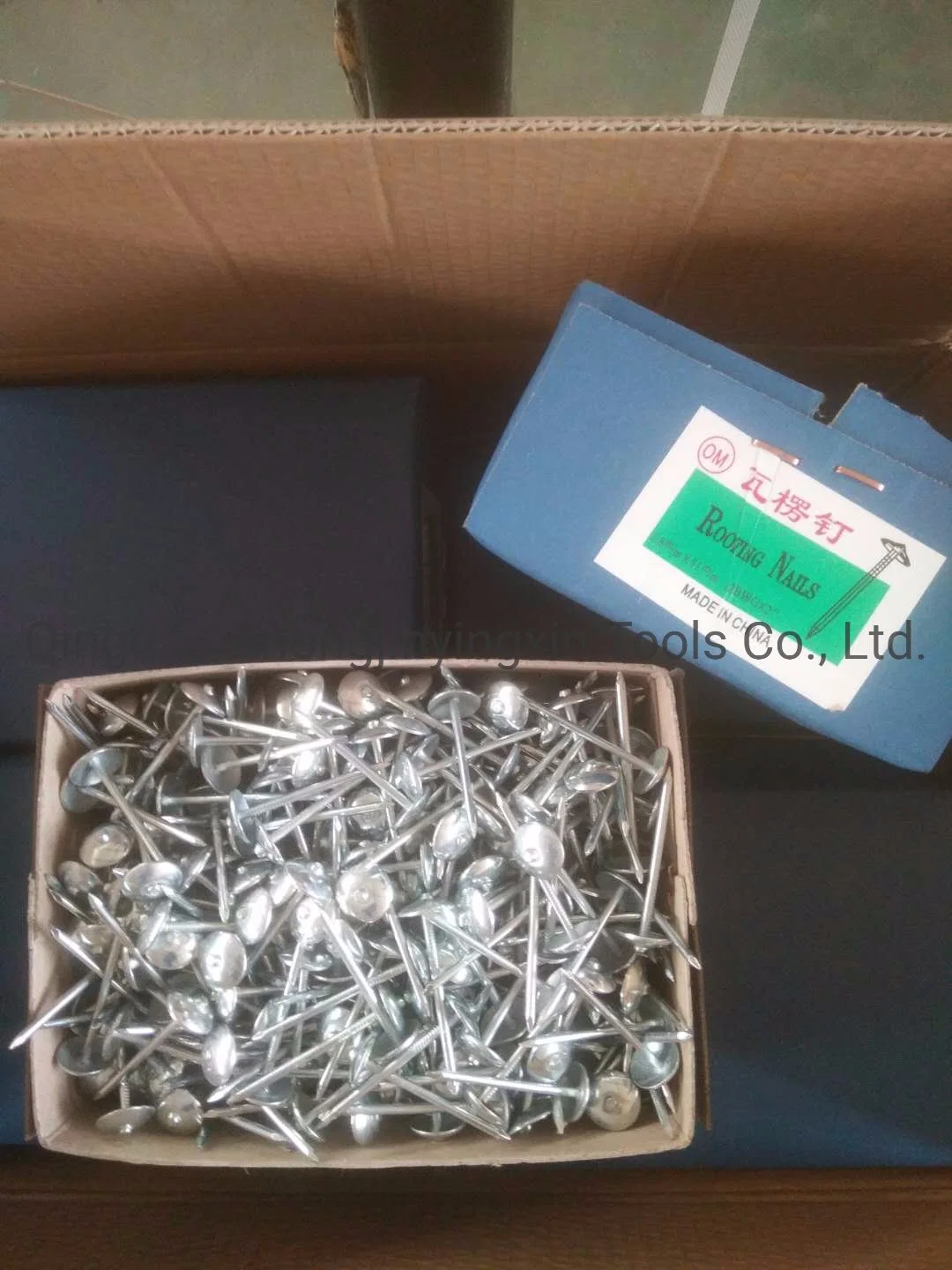 Factory Manufactured Cheap Price 2" 2.5" Galvanized Roofing Nails Smooth/Twisted Shank Umbrella Head Concrete Nails /Cupper Nails /Shoe Tack /Twisted Nail