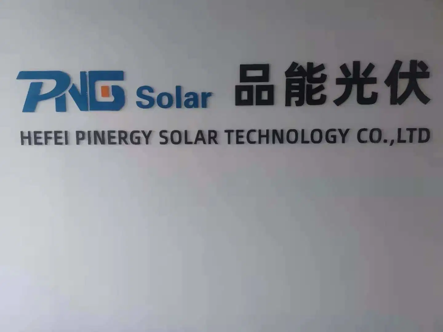 Half-Cell PV Module 455W Panel Monocrystalline Perc Solar Panels with 166mm Cell