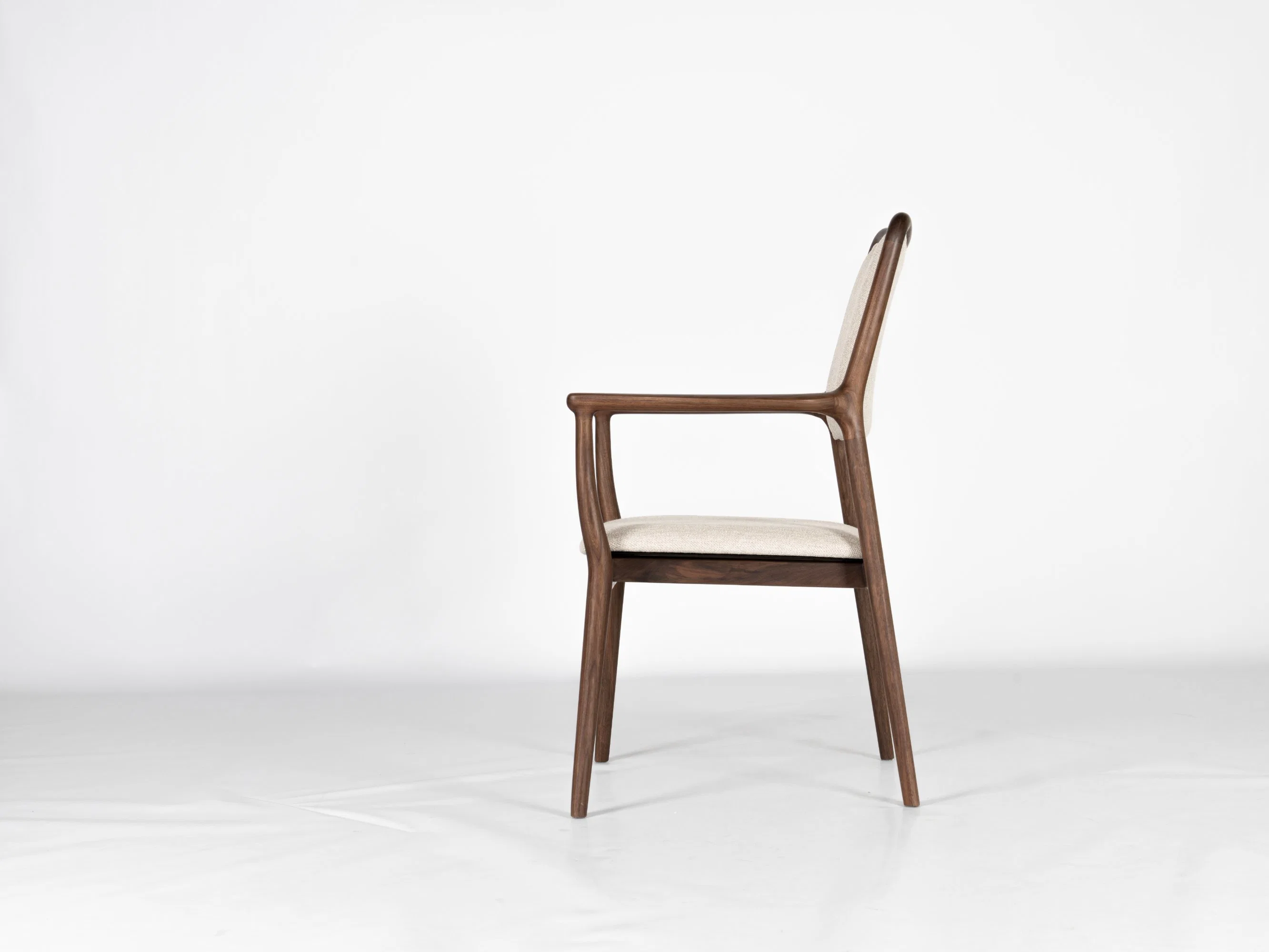 Meilleures ventes de produits 2023 Chine fournisseurs caoutchouc Bois chaises rembourrés Pour table de salle à manger