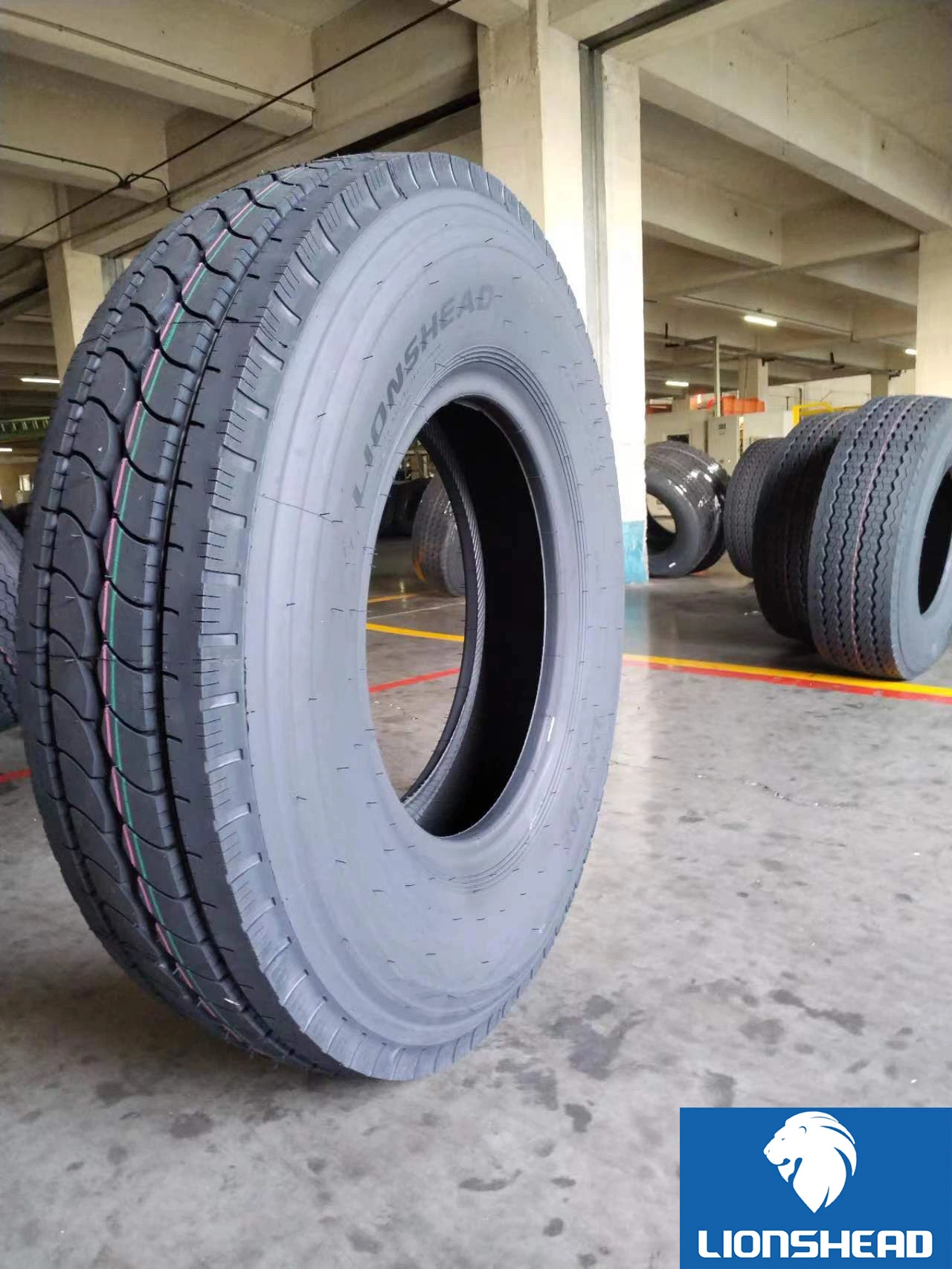 Wholesale/Supplier Best Price Brand Original Factory Price Steel Radial TBR Truck Bus Tire with Cheap Price 315/80r22.5 11r22.5 12r22.5 1200r20 1200r24