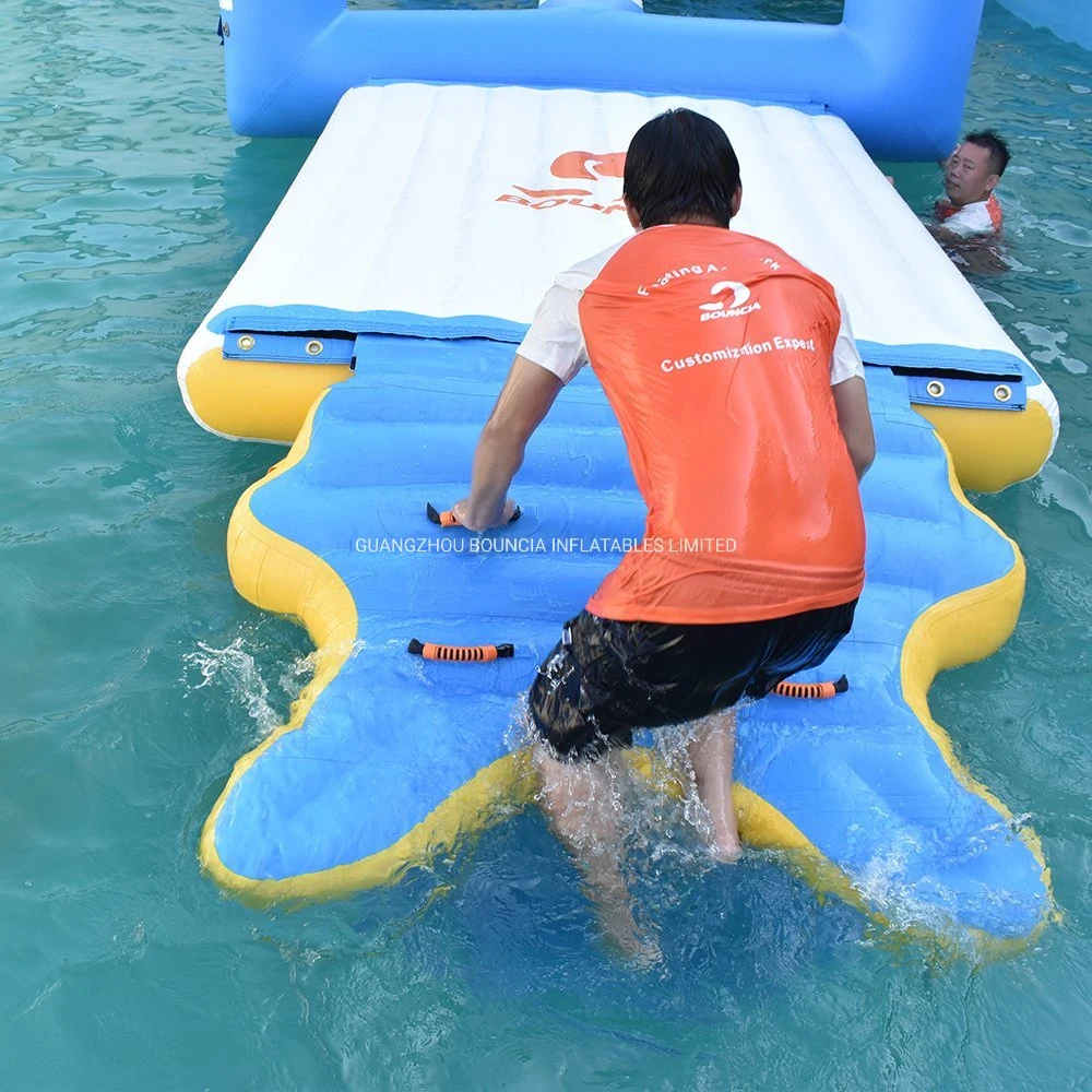 Nouveau parc aquatique amusant Ramp : Jeu d'eau gonflable Bouncia, produits gonflables.