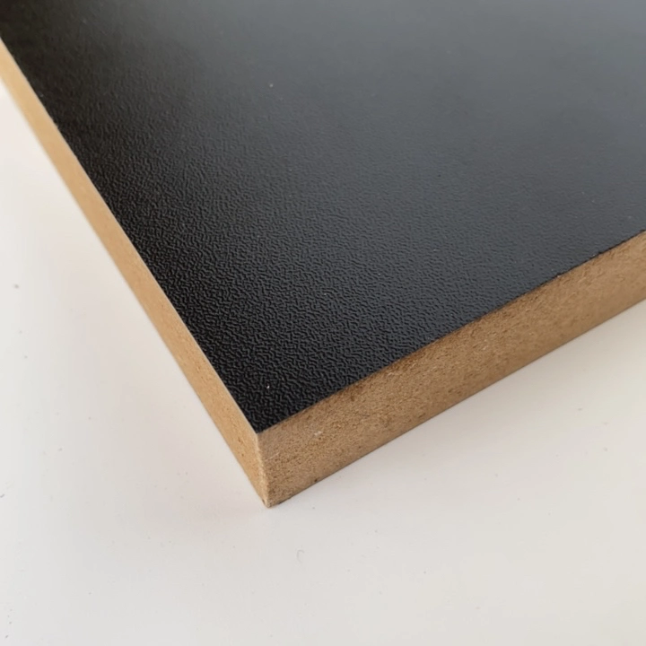 Panneaux de structure monocouche MDF en mélamine couleur unie 4*8 1220 x 2440 mm