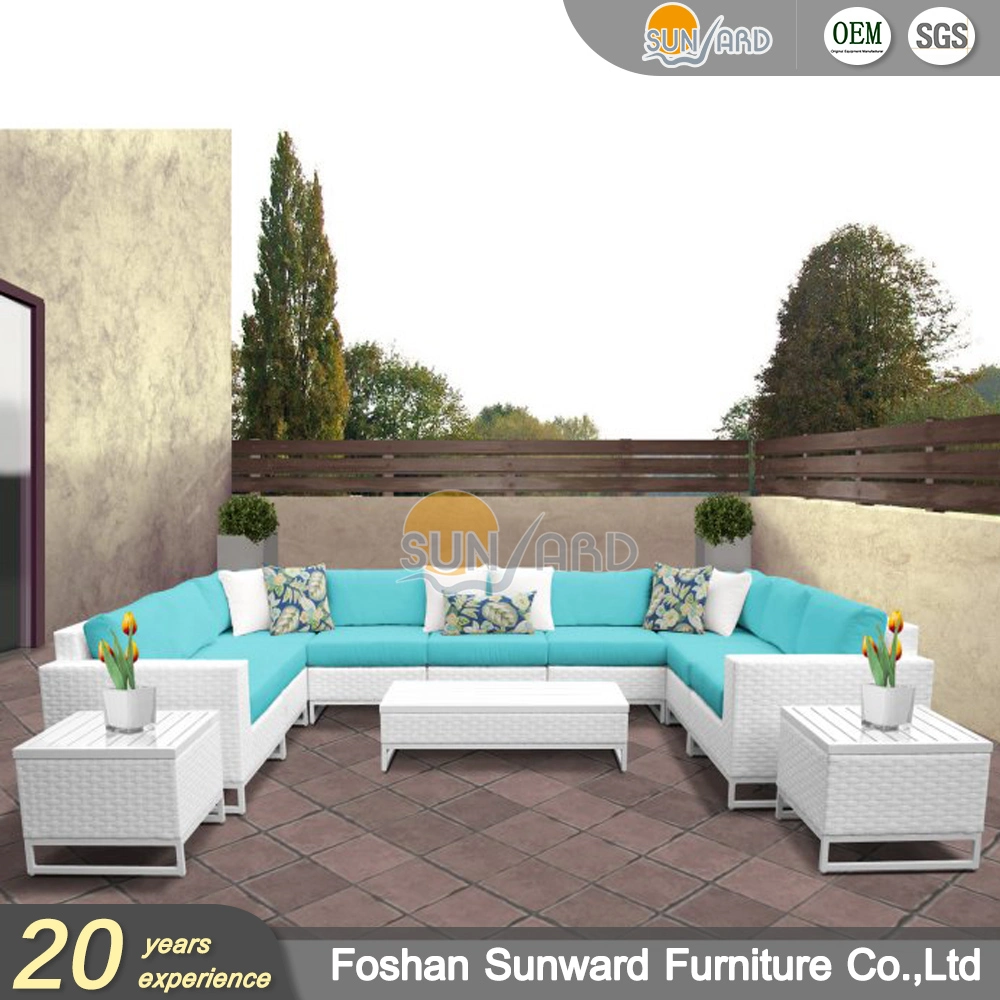 Hotelmöbel 5-Sitzer Rattan Outdoor Sofa Dining Set Wasserdichte Party Sitzsofa