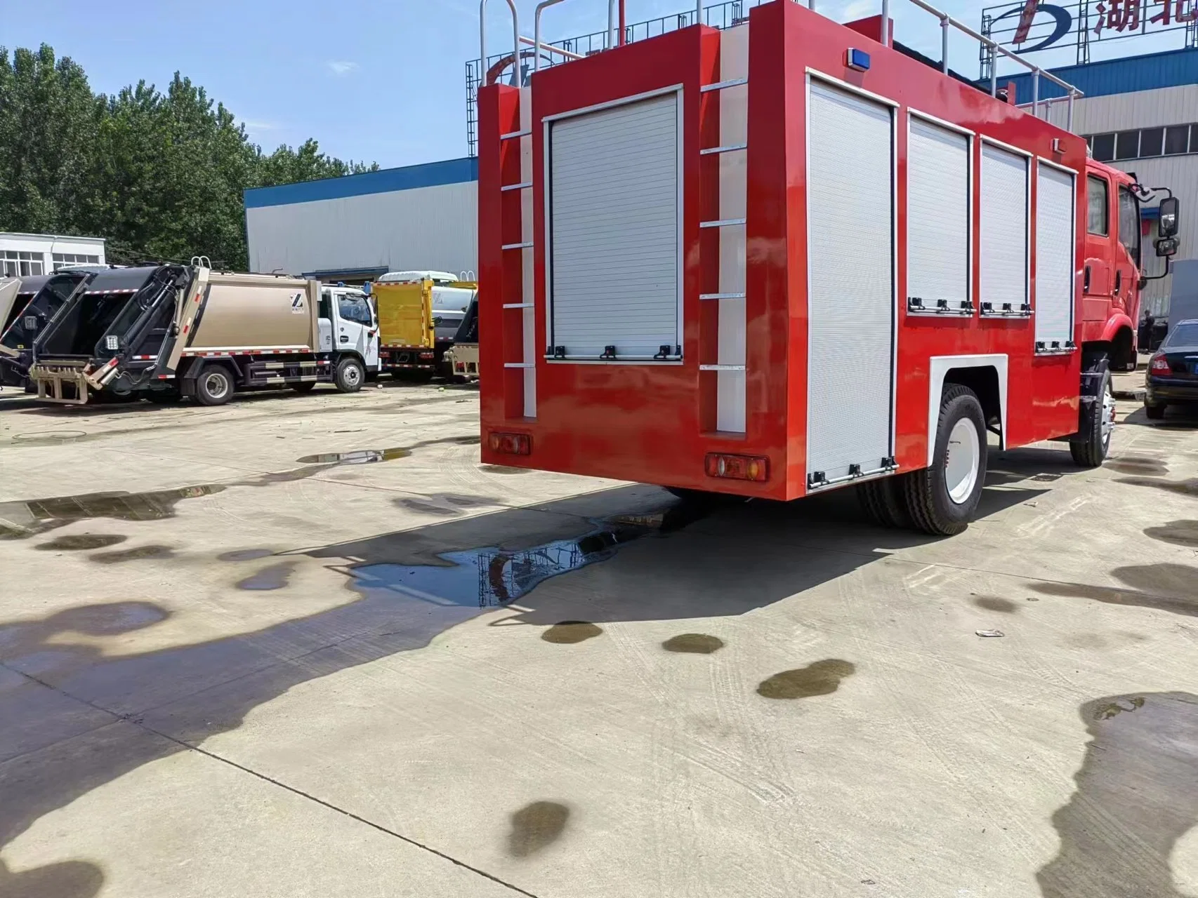 Dongfeng 190HP Fire Engine Truck