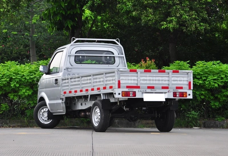 Grand chariot utilitaire de la famille de l'espace petit camion, 4x2 mini Truck économique