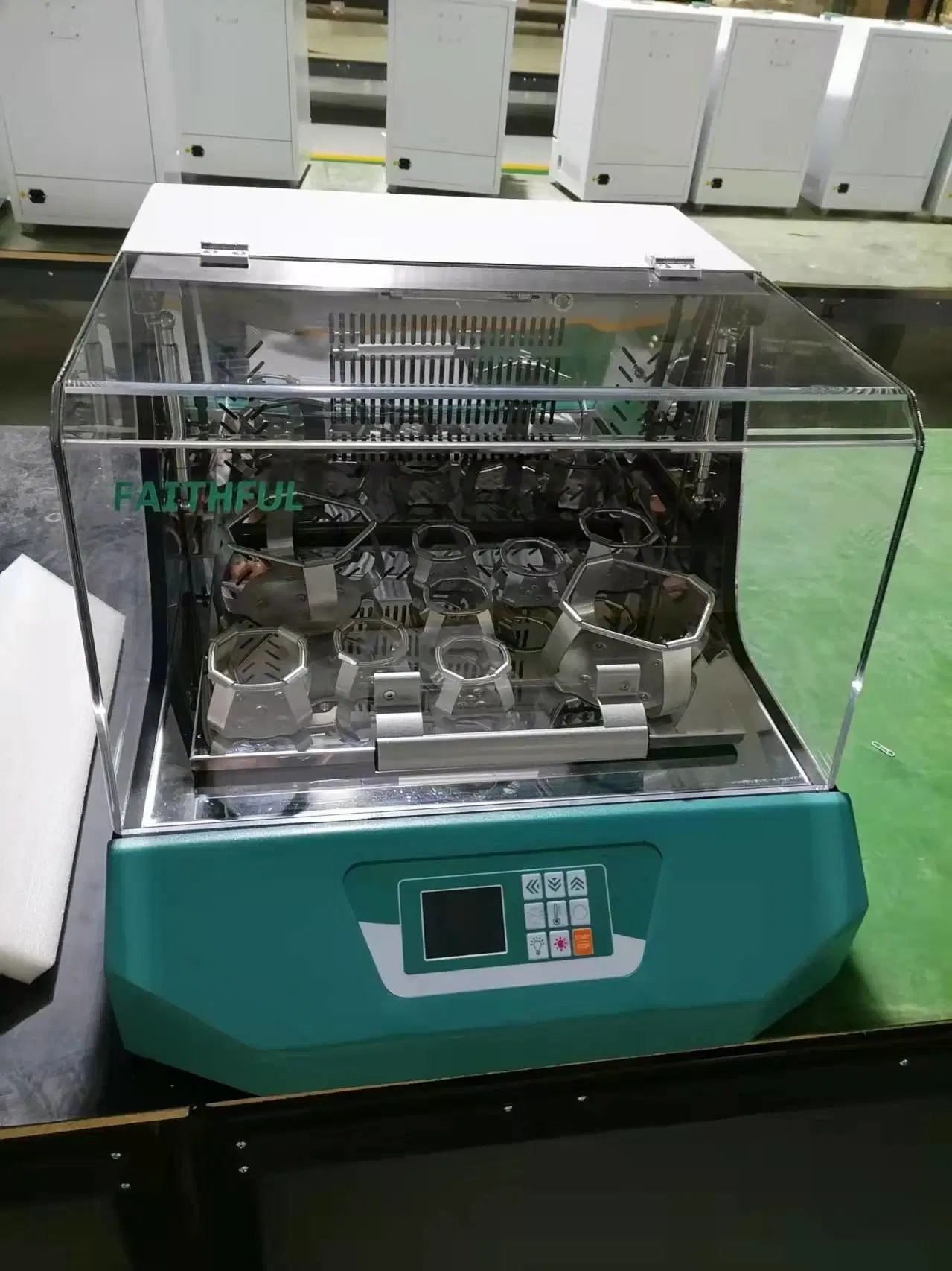 Constant Temperature Incubator Shaker, Refrigerated BOD Shaking Incubator